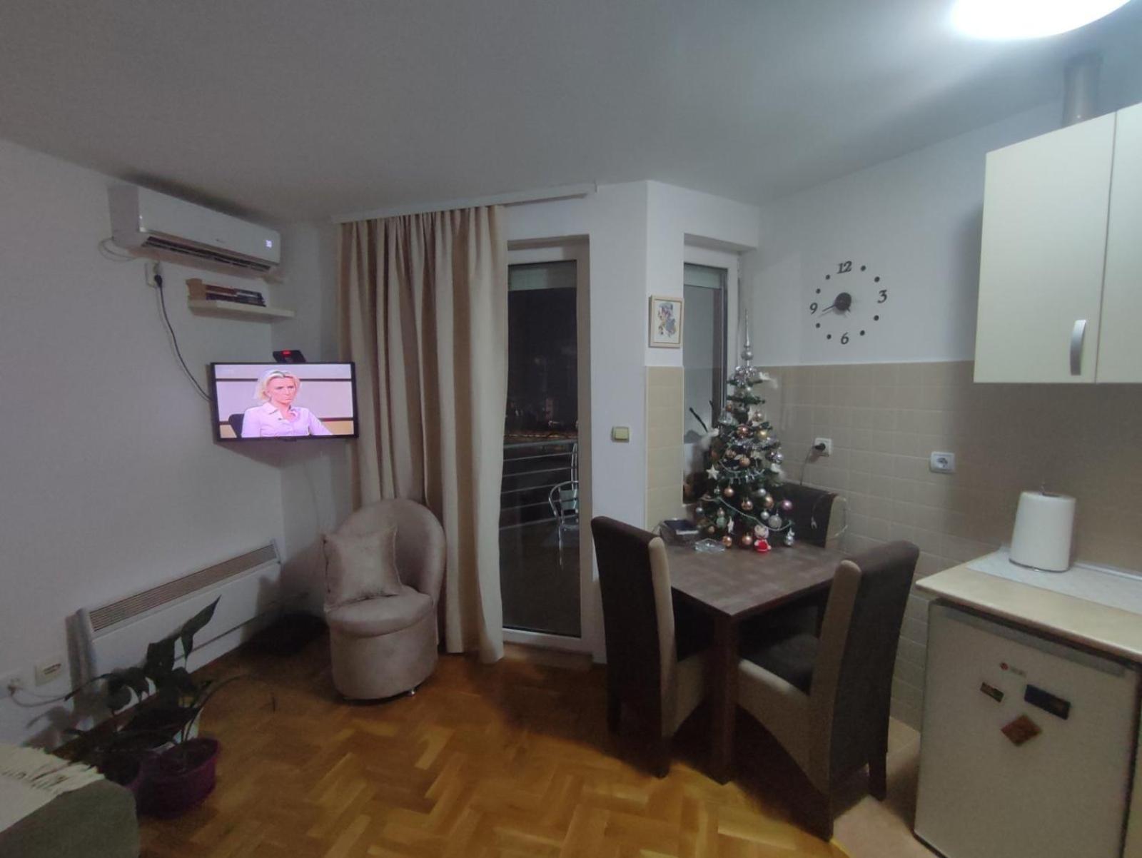 Apartment Laca Vrnjačka Banja エクステリア 写真