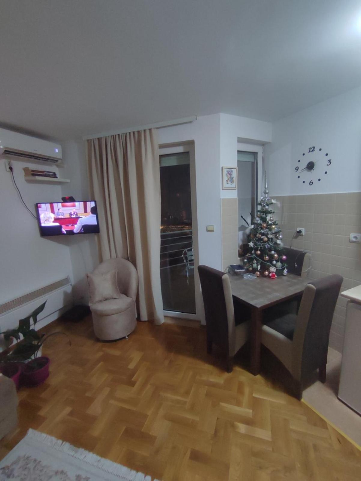 Apartment Laca Vrnjačka Banja エクステリア 写真